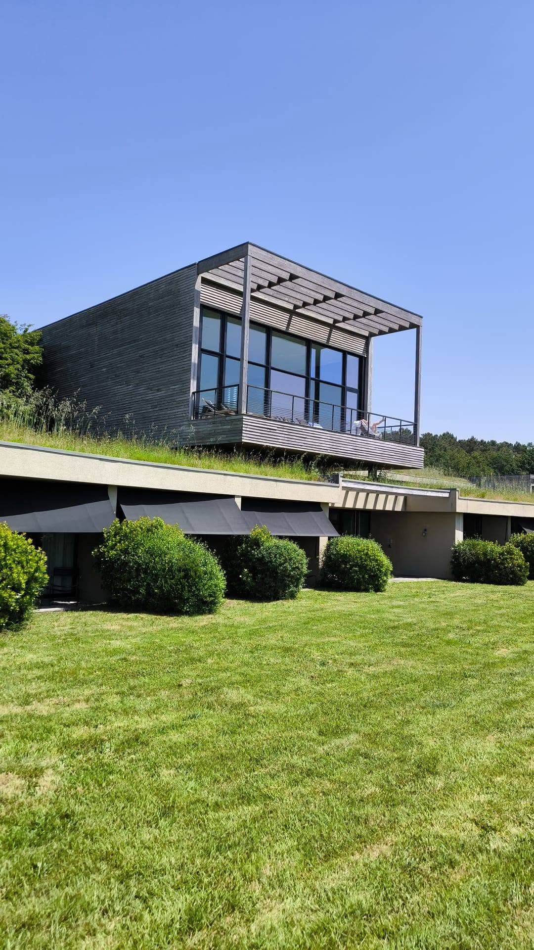 Le strutture eco-sostenibili del sito Yves Rocher in Bretagna