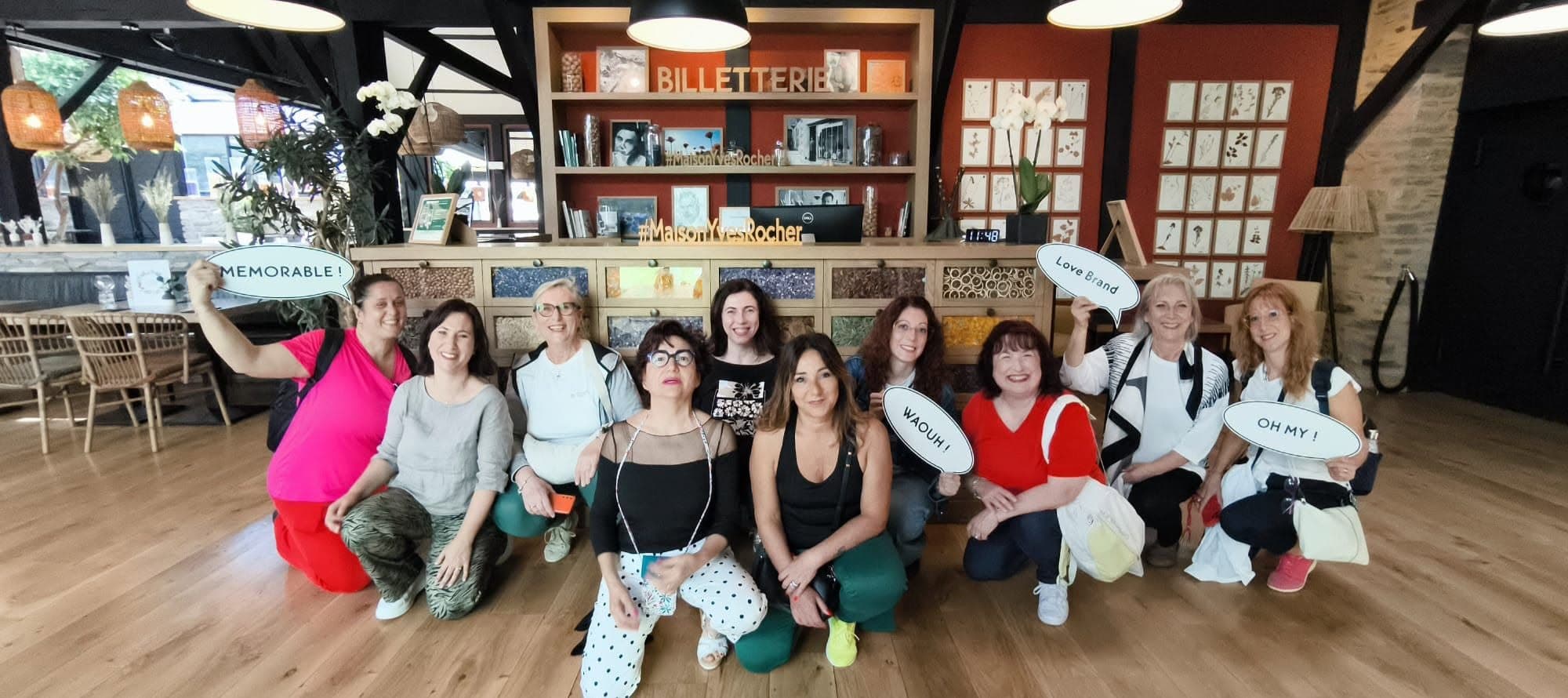 Un momento di squadra alla Maison Yves Rocher